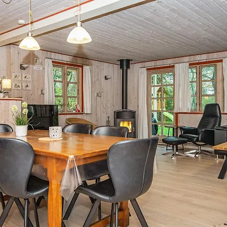 Four-bedroom In 6 Сasa de vacaciones