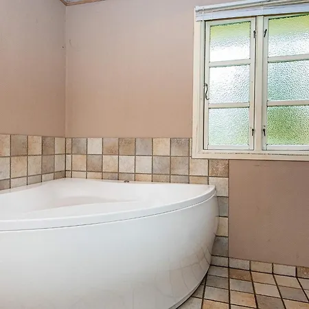 Four-bedroom In 6 Сasa de vacaciones Oksbøl