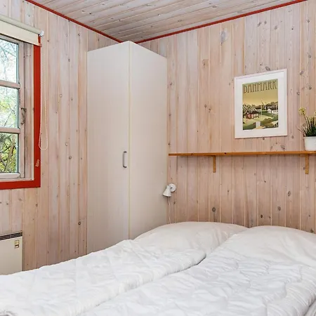 Сasa de vacaciones Four-bedroom In 6