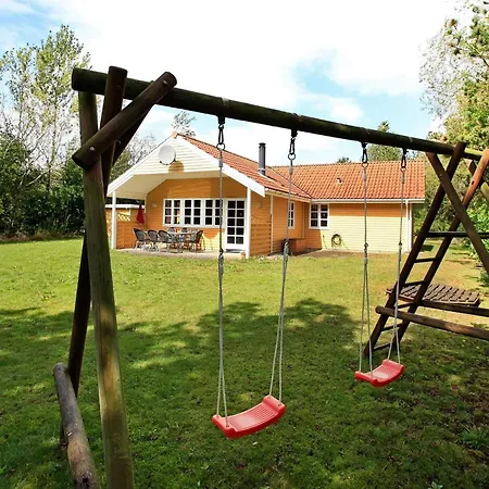 Four-bedroom In 6 Сasa de vacaciones Oksbøl
